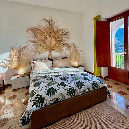 Villa Nina Амалфи Екстериор снимка